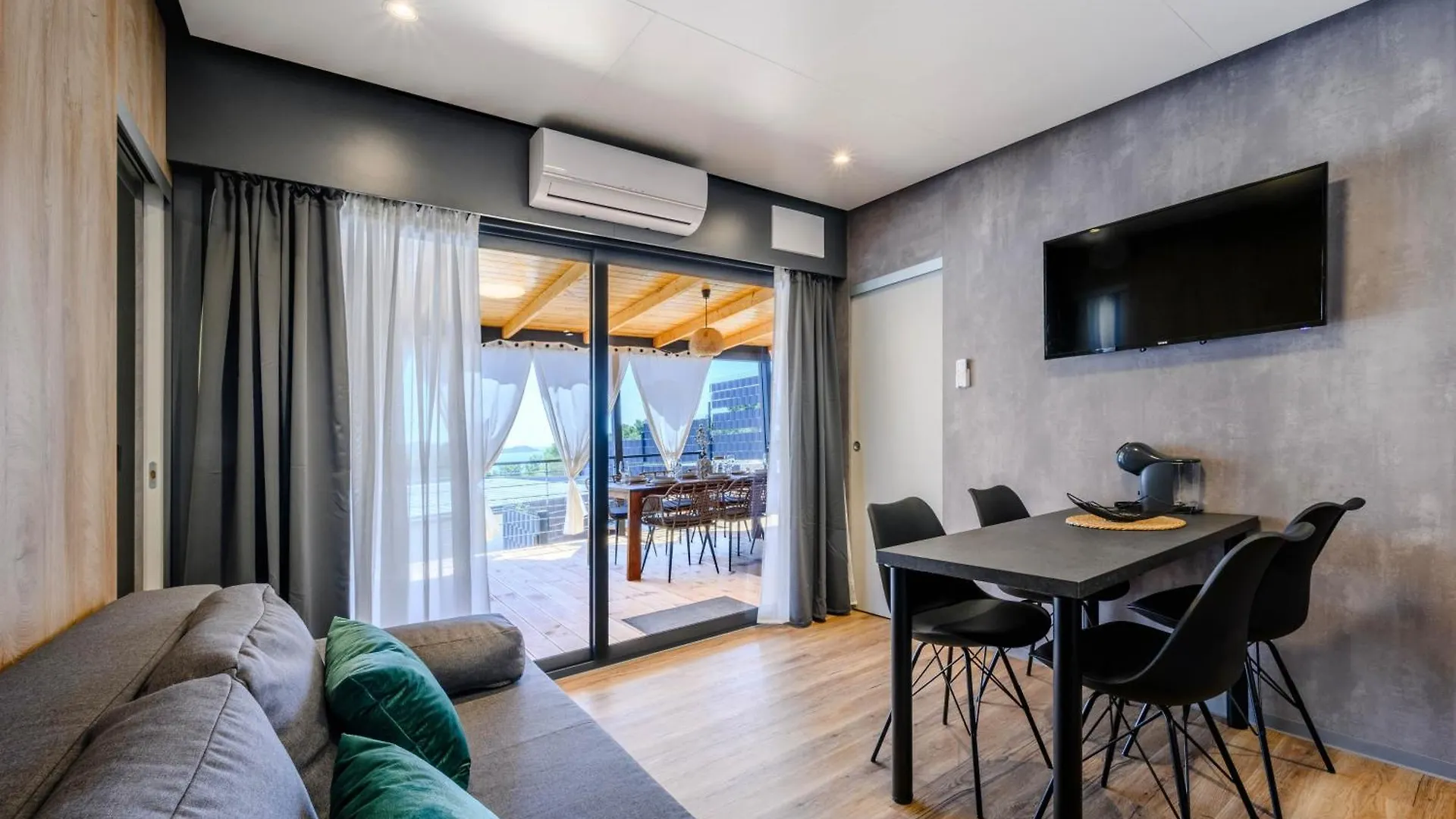 בית נופש דראגה Mediterranea - Luxury Mobile House With Sundeck קרואטיה