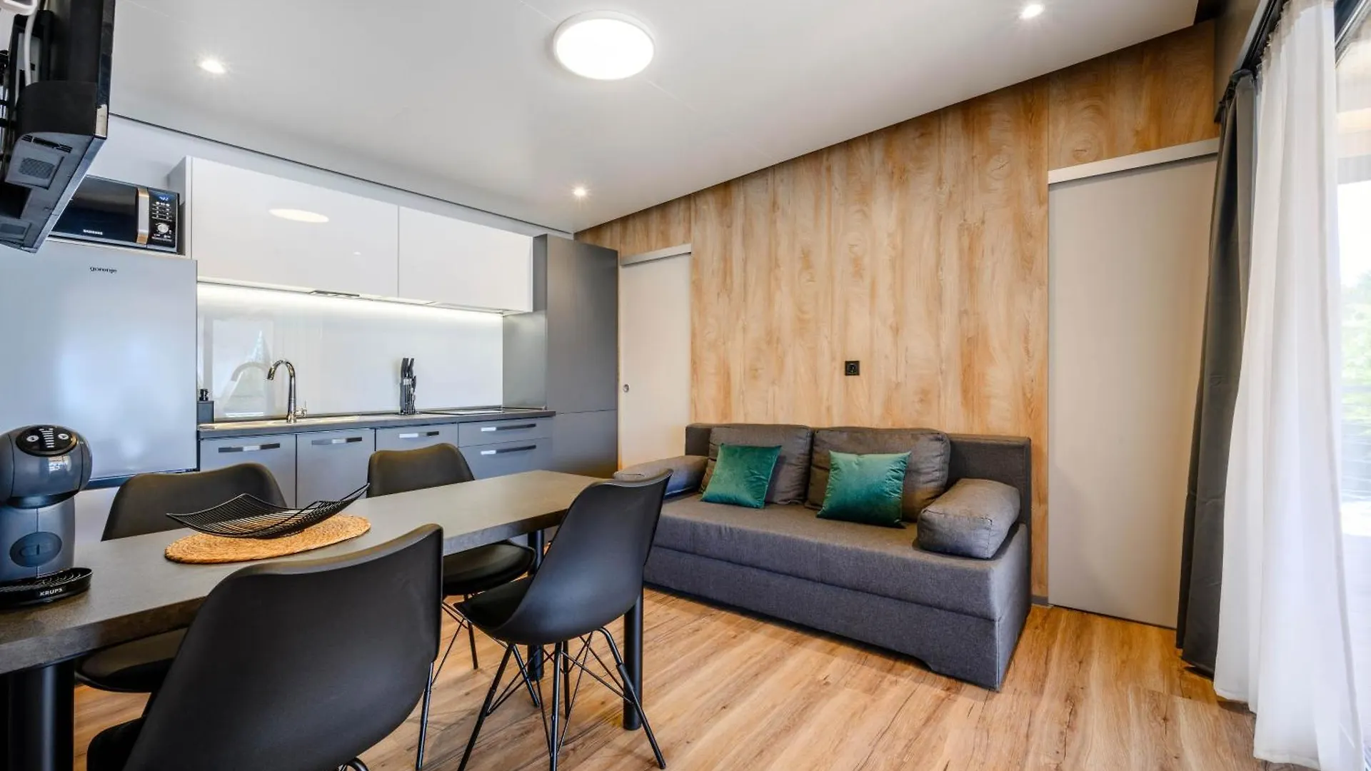 דראגה Mediterranea - Luxury Mobile House With Sundeck בית נופש